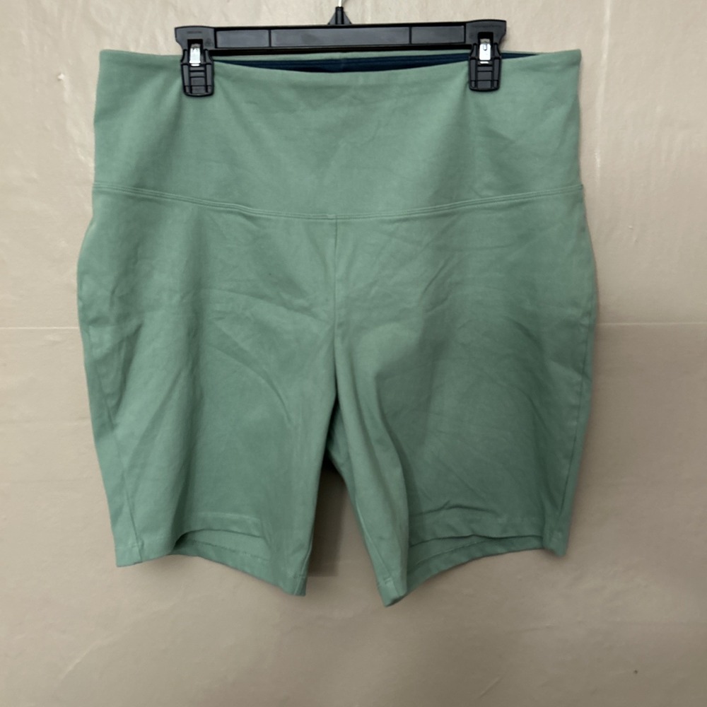 women with control shorts 1X‎ Safe Green Slim Leg